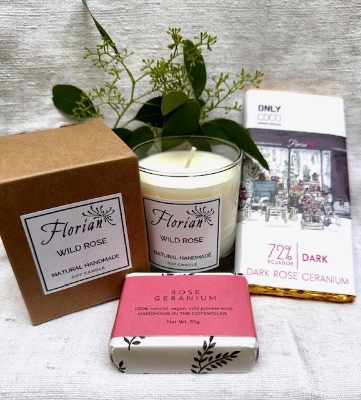 Handmade Candle, Soap & Chocolate set